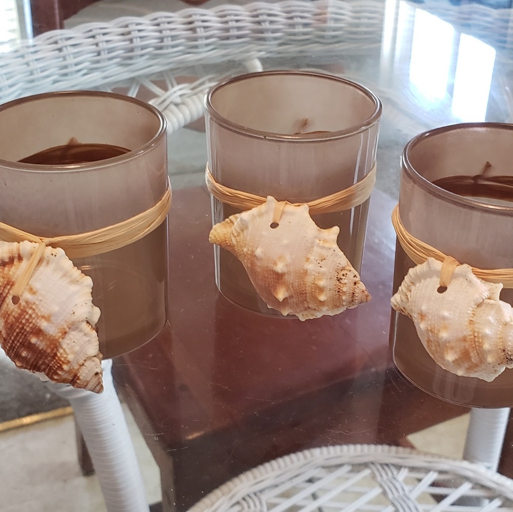 SHELL AND VOTIVE HOLDER